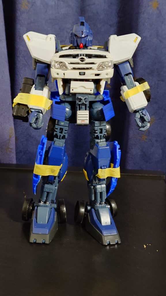 肩アーマーを付けてみて…