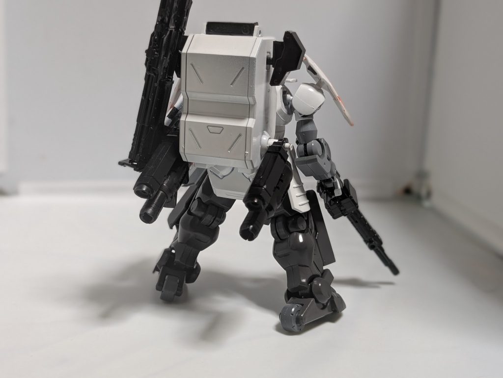 背面