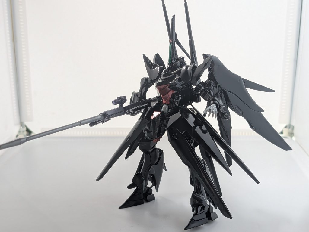 オールドレイブン偵察、撹乱が得意なガンプラこれを使うプレイヤーはG-セイバーのゲームが発売した時の世代の人でレイブンが印象に残っていた、そして最新作GQuuuuuuXのハンブラビを見て思いついた代物の事