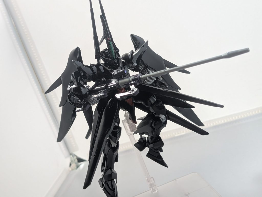 武装フェダーインライフルハンブラビに付いていた武器、これはそのまんまだが唯一の手持ち武器になる