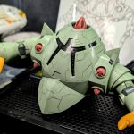 HG リック・ドム（GQ）のパーツと、旧キットの特異なフォルムを持つゾックを組み[…]