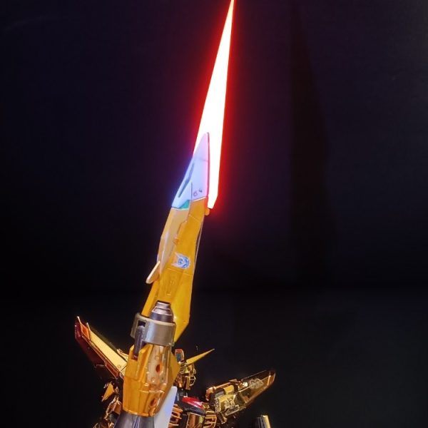 アカツキガンダム　タカノハ装備