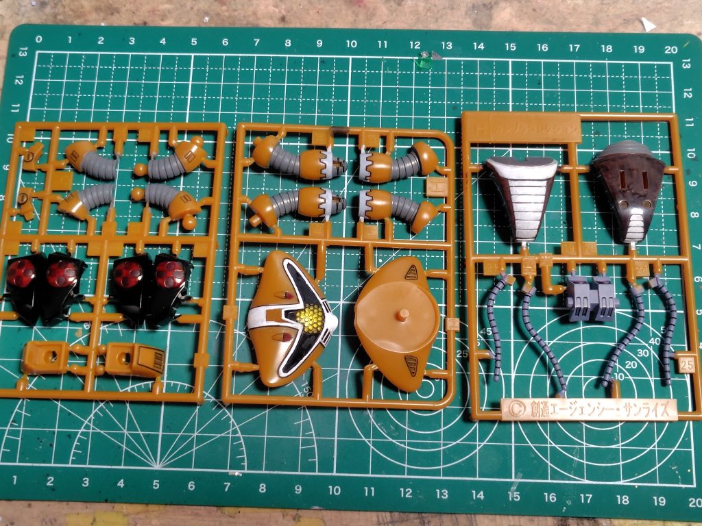 一度やってみたかったランナーのままで塗装するやつ(zaku-kao5)