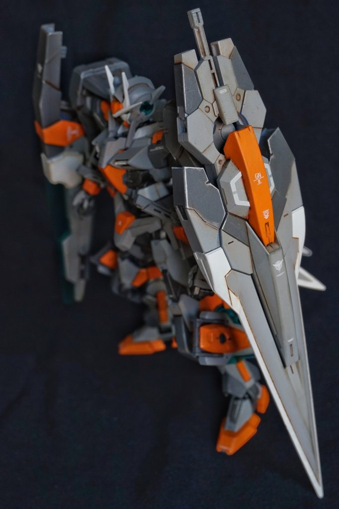 この機械が搭載している武器の数に圧倒されました。本当に素晴らしい。I was in awe at the amount of weapons this machine has. Truly stunning.