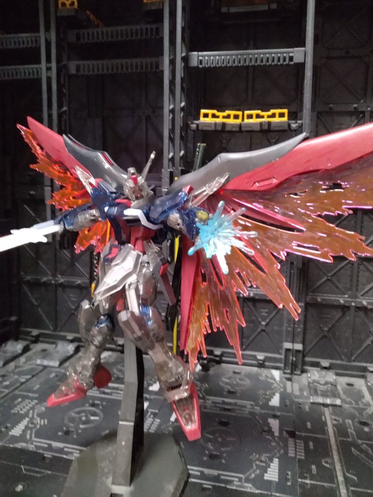 ディスティニーガンダム–3枚目/制作者：サト(悟)
