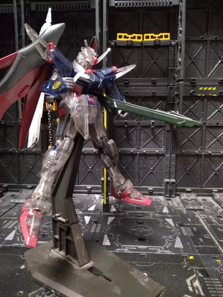 ディスティニーガンダム–3枚目/制作者：サト(悟)
