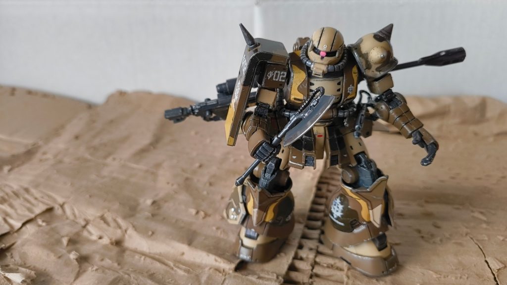 60歳、初ガンプラ、やっぱり、ザクでしょ！–5枚目/制作者：匿名