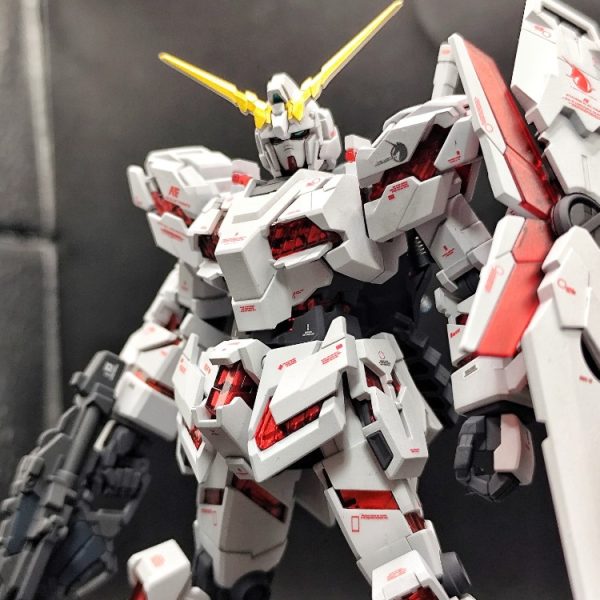 RX-0 ユニコーンガンダム （デストロイモード）