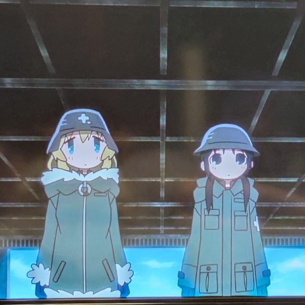 今週は水風呂に入りたくてすでに２回サウナに行っております♨️なんならカラダ洗ってサウナに入らず水風呂直行してちょうどいいような✨笑ざっくり工程表によれば今頃は暗礁空域に浮かぶ残骸やらデブリやら隕石を量産していないといけない時期では(・∀・)？と思いつつ、まだ構想をサウナで考えてます💫笑間に合わなければしゃーなしと開き直り、リ・ガズィの仕上げに入って行きます。今回ハイライトはグランプリホワイト、やや暗めの白でやってみました🐾いつもはシルバーでエッジ出ししますが、ホワイトや同系明色の場合は毎回勇気が要りますね💧ベタッとペンキみたいにならないように、塗料をかなり拭き取ってからやりました😅暑さと会社がお経の様に言ってくる数字数字でゲンナリしてますので、少女２人がドイツ軍用車輌ケッテンクラートに乗って終末の世界をのんびり探索するアニメを観ながらオチます(-_-)zzz皆さまよい週末を✨（4枚目）