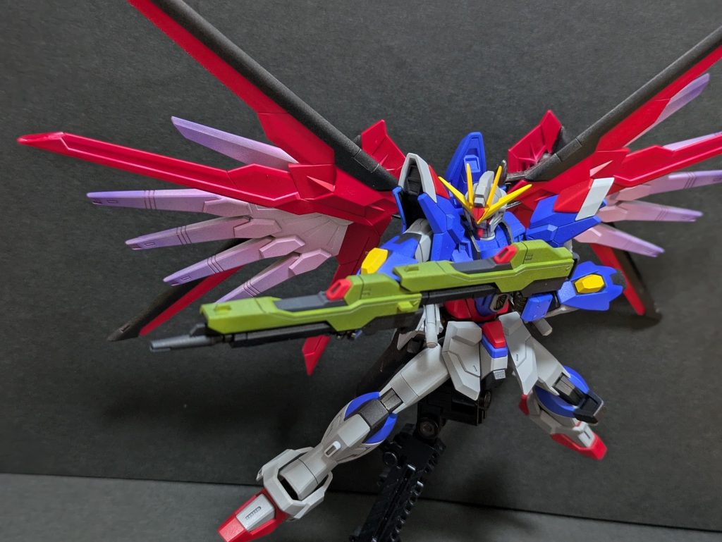 フリーダムかデスティニーかわからんくなってくるアングルですね(gundam-kao8)