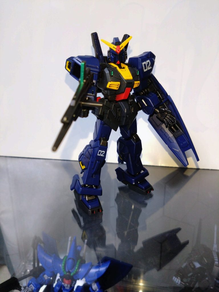 スミ入れはエナメル塗料のブラックです。