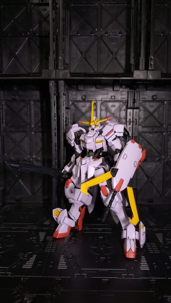 クラブシールドこういう多機能のシールドカッコいいよな〜