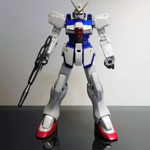 BANDAI 1/144スケールモデルHGUC LM312V04 VICTORY GUNDAM