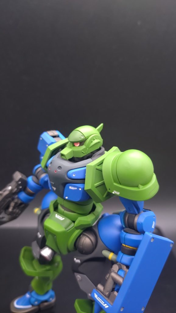 特徴的な頭部