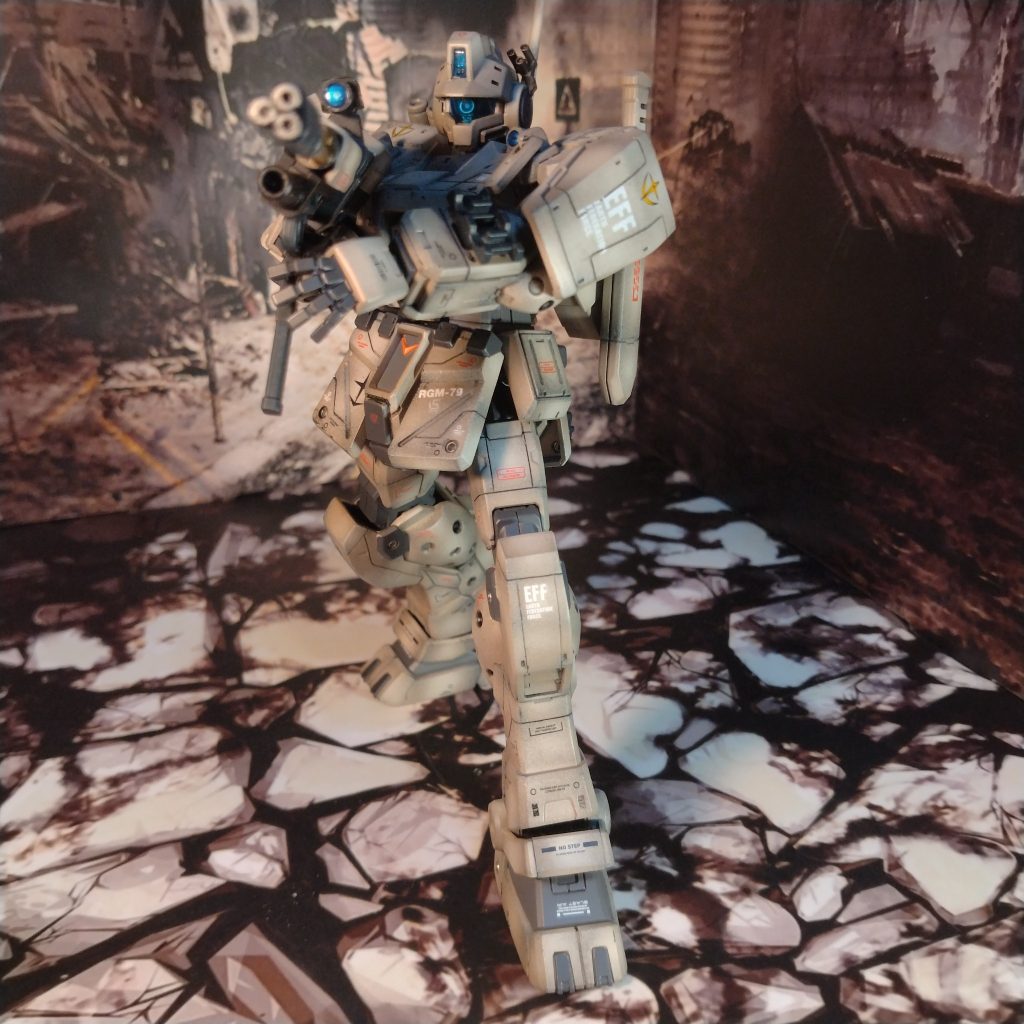 最前線での市街地戦での作戦行動や砂漠戦仕様のデザートカラーにしました！😄
