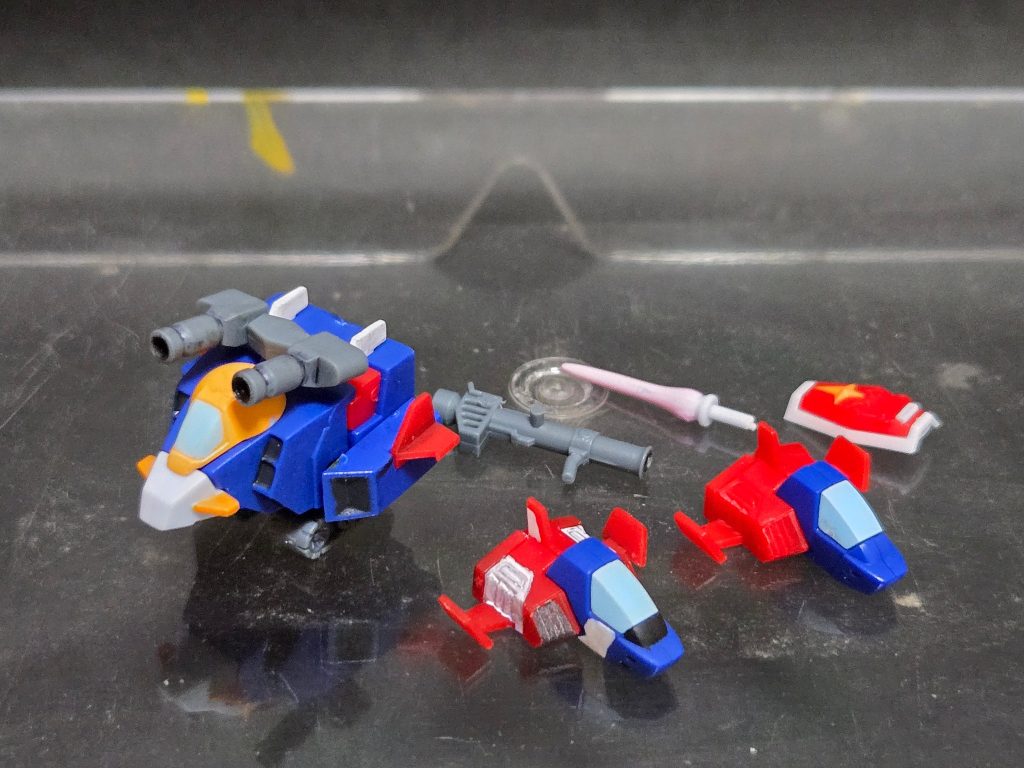 Gファイターとコアファイター&武器セット唯一コアファイターは旧キットみたく白部分が未塗装なのでちょっと残念( ノД`)…