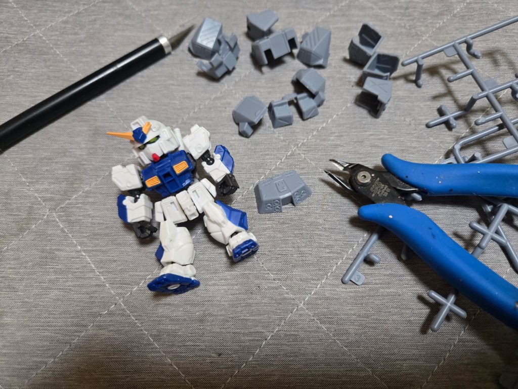 パーツ切り出して