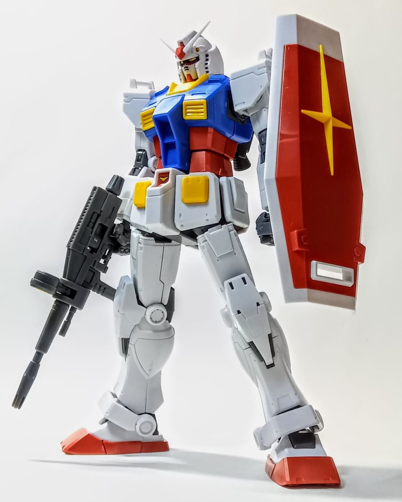 作品名：ガンダムの日<p>ガンダムの日ということで。 オリジン版のHGガンダムです。 ツインアイと腰のV字マークのみの塗装ですが…。</p>
