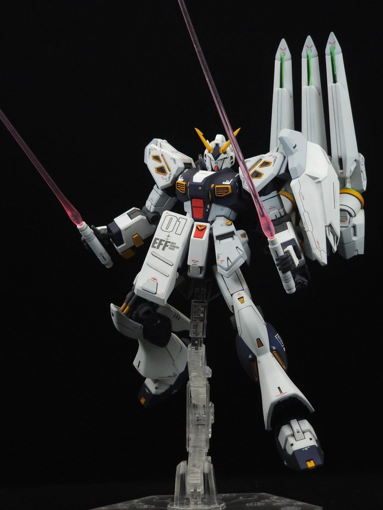 アムロ・レイ専用｢アリュゼウスFF｣–4枚目/制作者：ル・クルーゼ