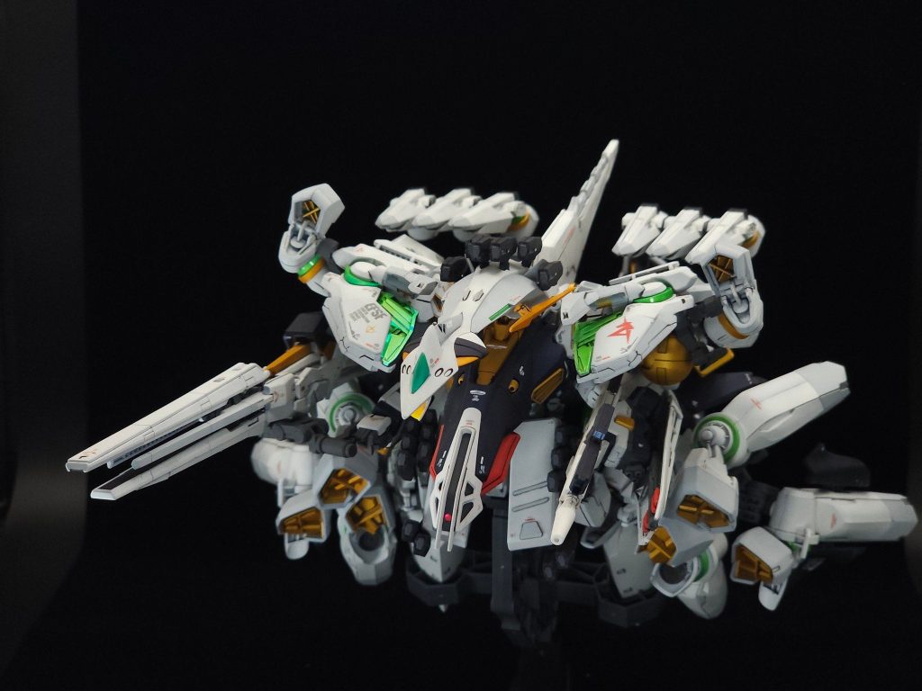 アムロ・レイ専用｢アリュゼウスFF｣–8枚目/制作者：ル・クルーゼ