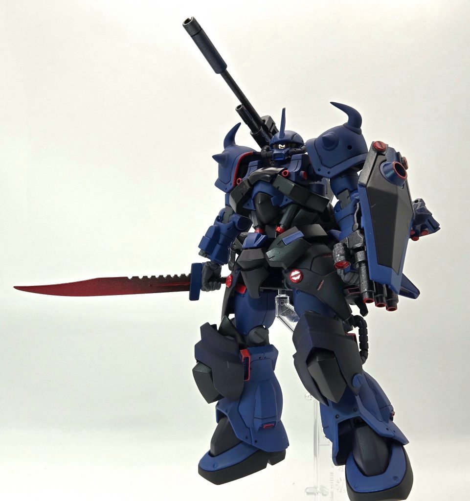 あれやこれや思い付きを詰め込んだグフカスタム。武装選択の自由度をあげつつデッドウェイトはパージしていって本来のグフカスタムになっていくのを見越して遠中近装備をつけてます。グフカスタム好きな機体なので満足です。