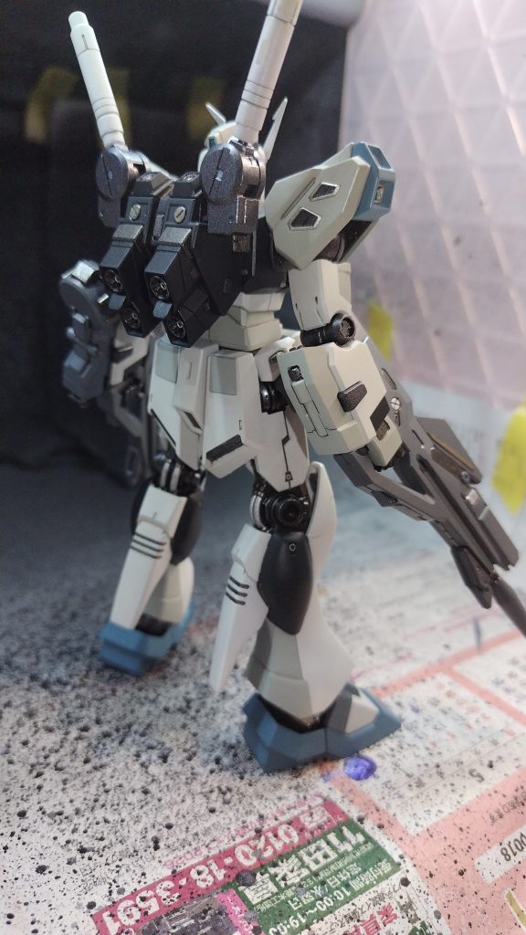量産型νガンダム–5枚目/制作者：sasayan