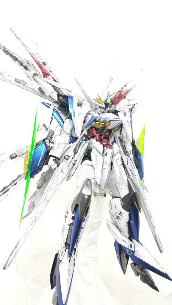 エクリプスガンダム+マニューバストライカー–2枚目/制作者：かえる