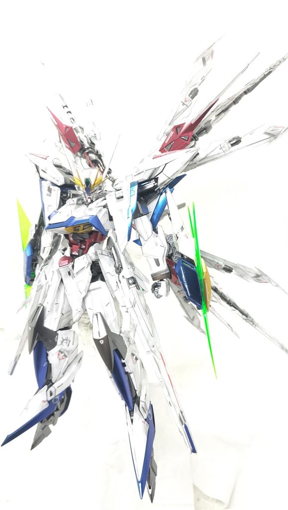 エクリプスガンダム+マニューバストライカー–8枚目/制作者：かえる