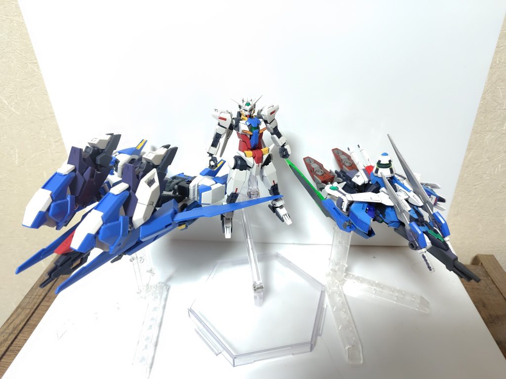 コアエクシアとエクシアアーマーとGNコアアーマーType-Eが全合体して