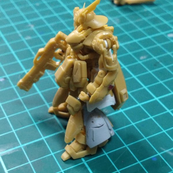 いよいよ塗装に入ろうかと(> <)w長かったwここまで来るのにアーティファクトはいろんな人たちが上げててマークIIスーパーガンダムフル稼働とかwGP01フルバーニアンだとかwそんな凄い作品からみたら時間かけた割にちょっとかすむかもしれませんが(> <)w完成はさせますよー！(> <)w（皆さんあたたかい目で見守ってやってください(> <)w）（4枚目）