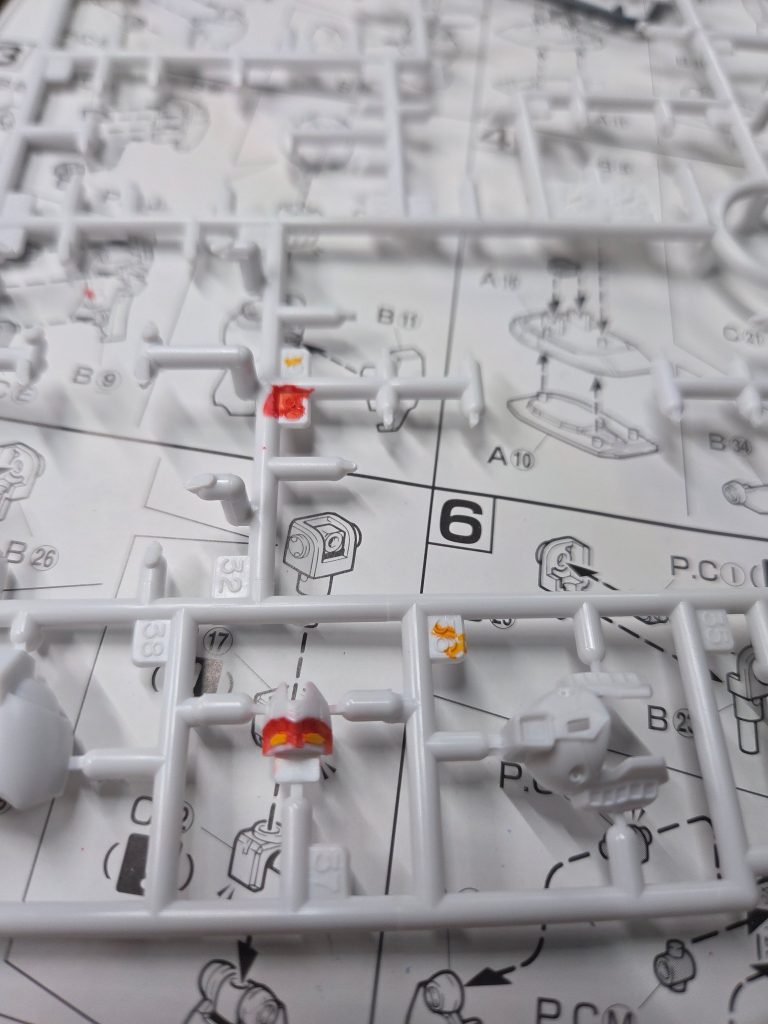 2001 HGUC rx-78-2–4枚目/制作者：SeventyEight