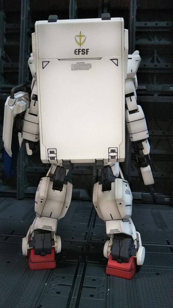 背面