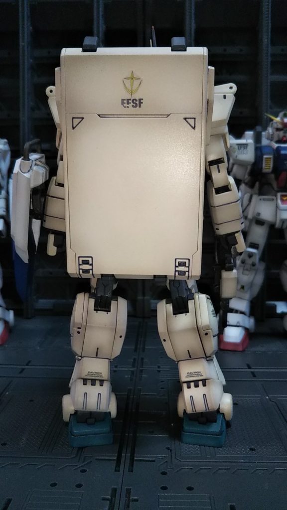背面