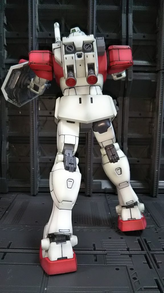 背面