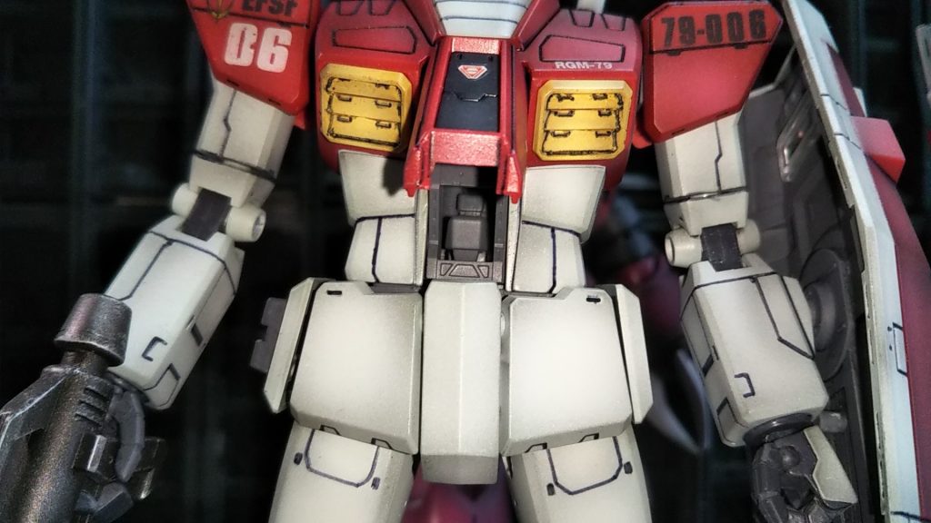 このキットにはパイロット（連邦軍ジャブロー勤務のエリートさん？）は乗せてません💦