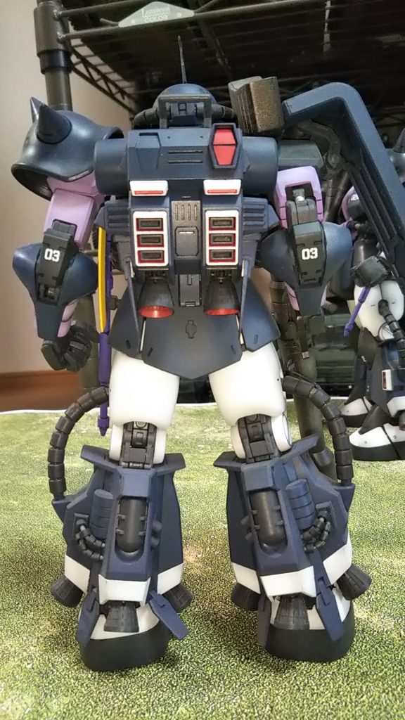 背面