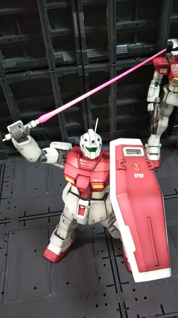 剣（格納庫で抜くな💦）