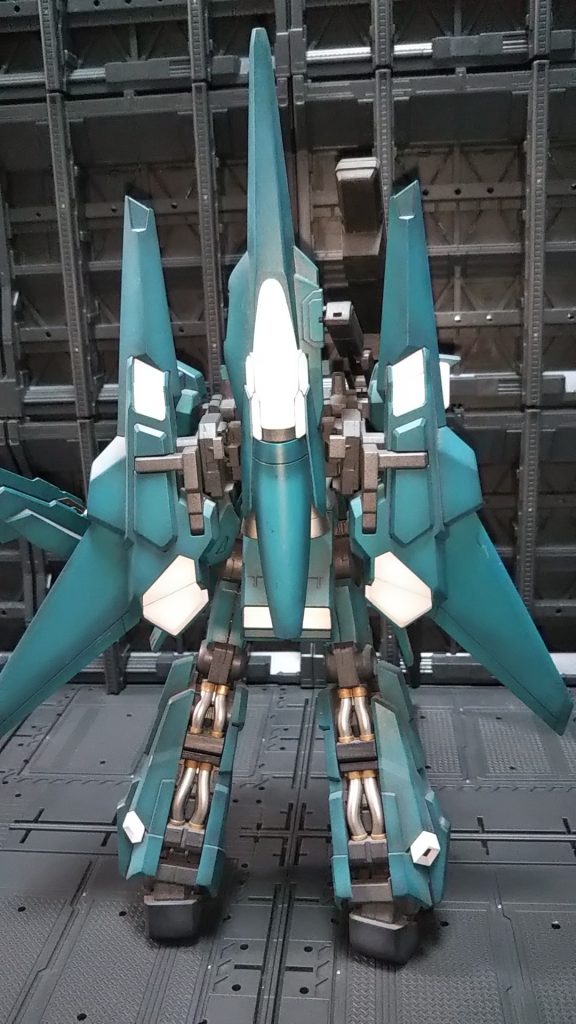 背面