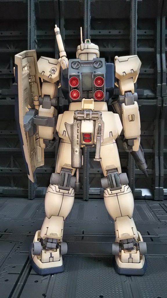 背面
