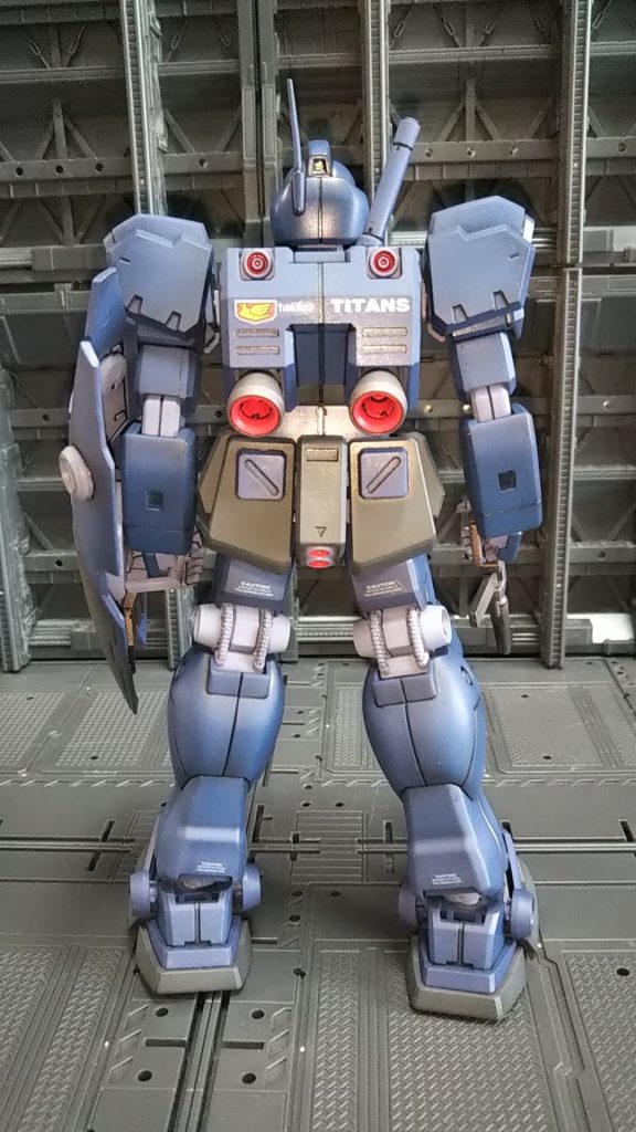 背面