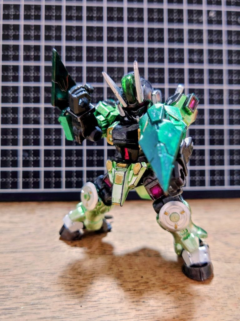腕部の武器はクナイ兼ミサイルポッドですね(⁠&nbsp;⁠╹⁠▽⁠╹⁠&nbsp;⁠)シールドでも使えます(⁠&nbsp;⁠╹⁠▽⁠╹⁠&nbsp;⁠)