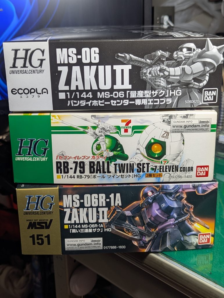 作品名：ガンプラ貰った✌️<p>勤め先の若い子に作ったザク見せたら「作るならあげますよ😀」って言われて二つ返事で頂戴しました✌️週末は老眼と闘いながら仮組みしよう!</p>
