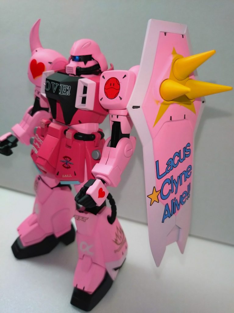 本当はHG版を作りたかったですが、HGのLacus Clyne Aliveのデカールがなかったので無印版で起こしてみました。