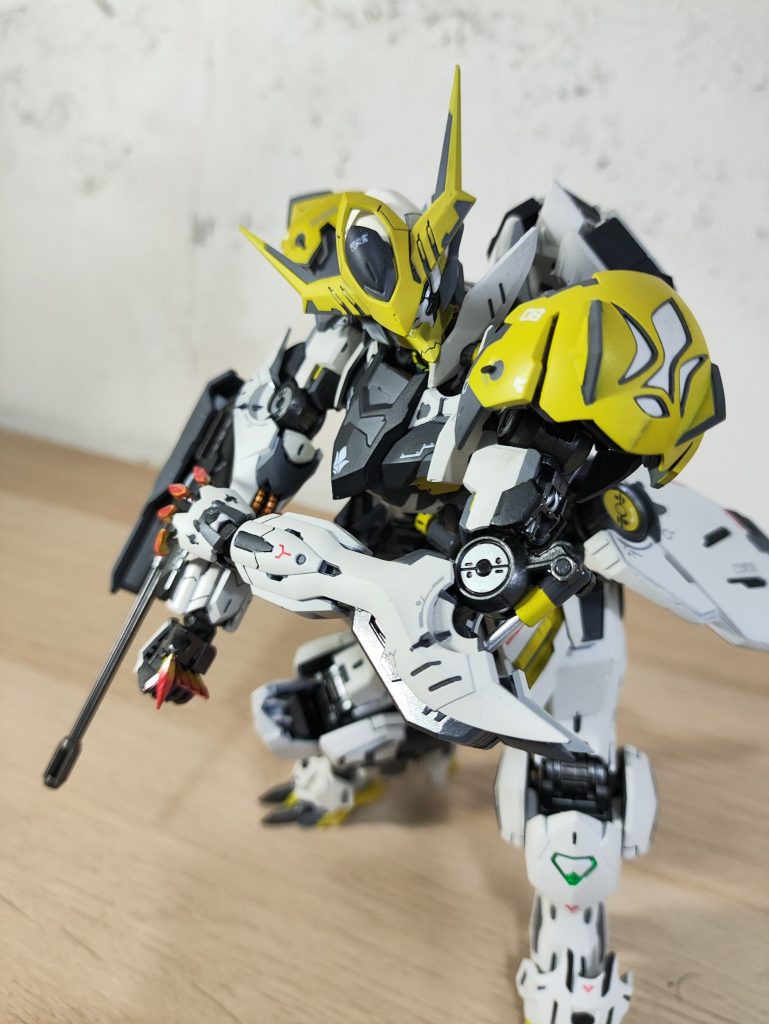 MG ガンダム・バルバトスルプス（ラヴィッド・ウルヴァリン・エディション）–2枚目/制作者：自由のフレーム