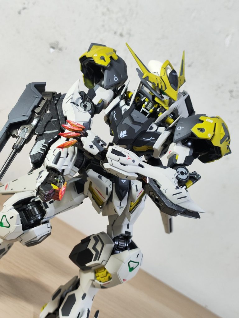 MG ガンダム・バルバトスルプス（ラヴィッド・ウルヴァリン・エディション）–4枚目/制作者：自由のフレーム