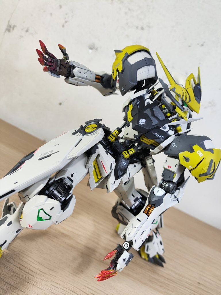 MG ガンダム・バルバトスルプス（ラヴィッド・ウルヴァリン・エディション）–4枚目/制作者：自由のフレーム