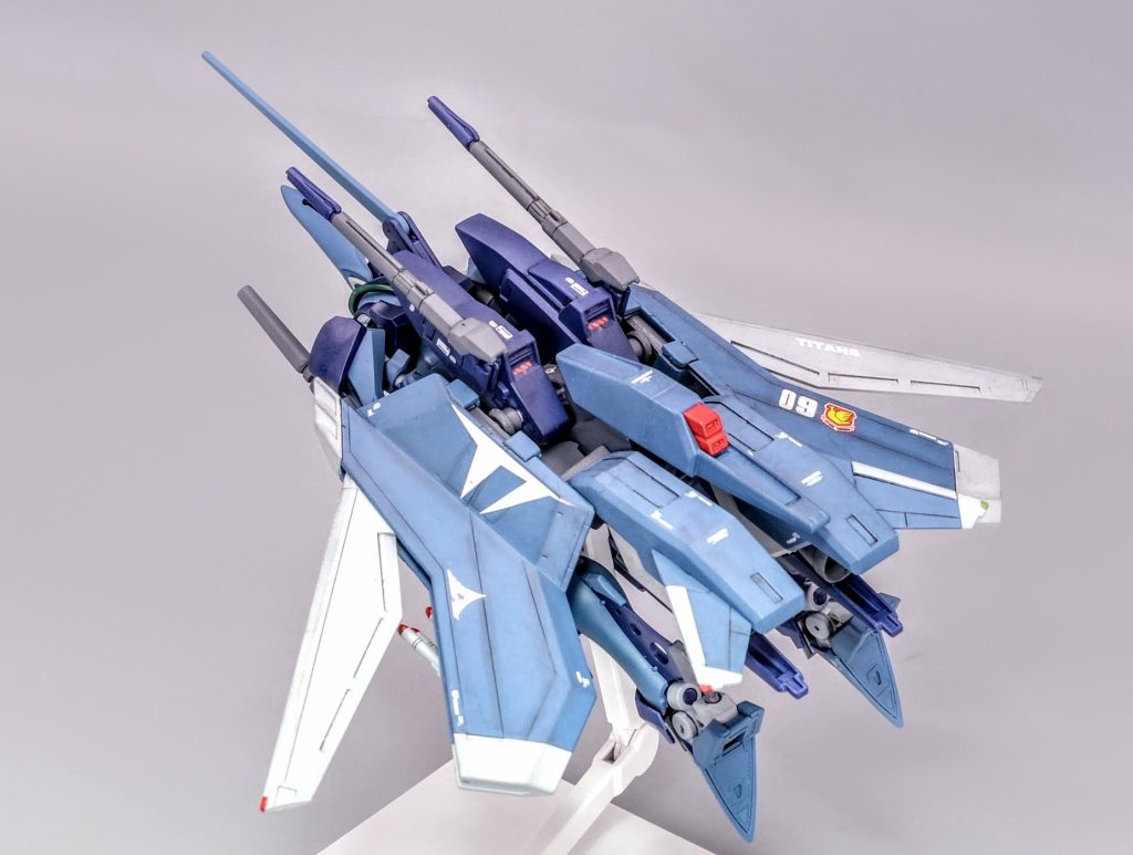 カラーリングは艦載機をイメージしたミディアムブルーで仕上げました