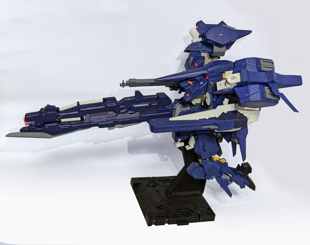 MA形態　それっぽくしてますがアームと股間部の接続ってどうなってるんでしょうね？