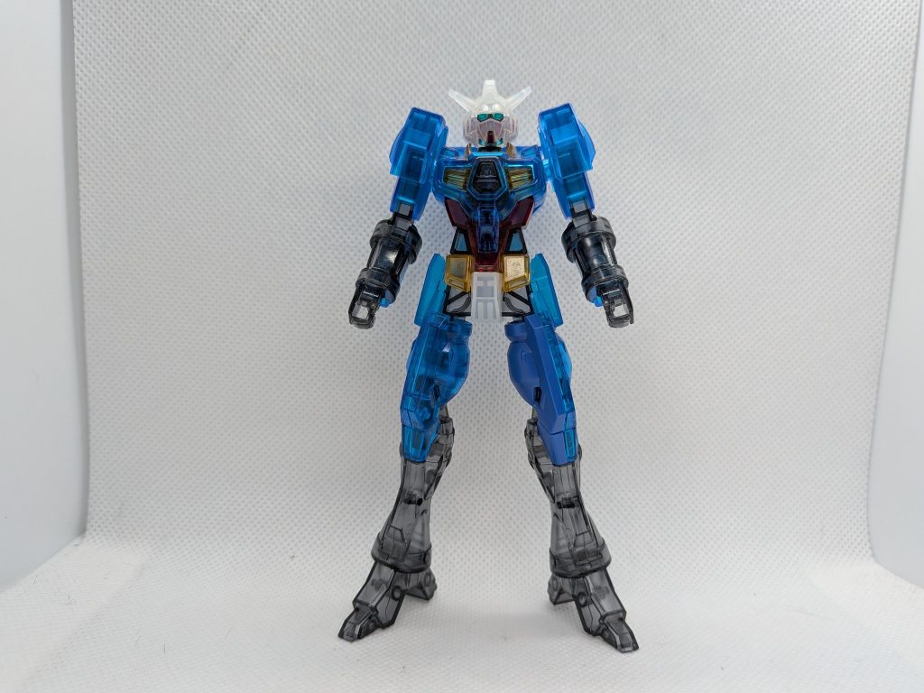 こちらはジャンク品をレストアベースにして再生中のAGのスパロー(クリア版)です。武器のナイフが欠損しているのと左脚の内腿部分が通常版となっています…。
