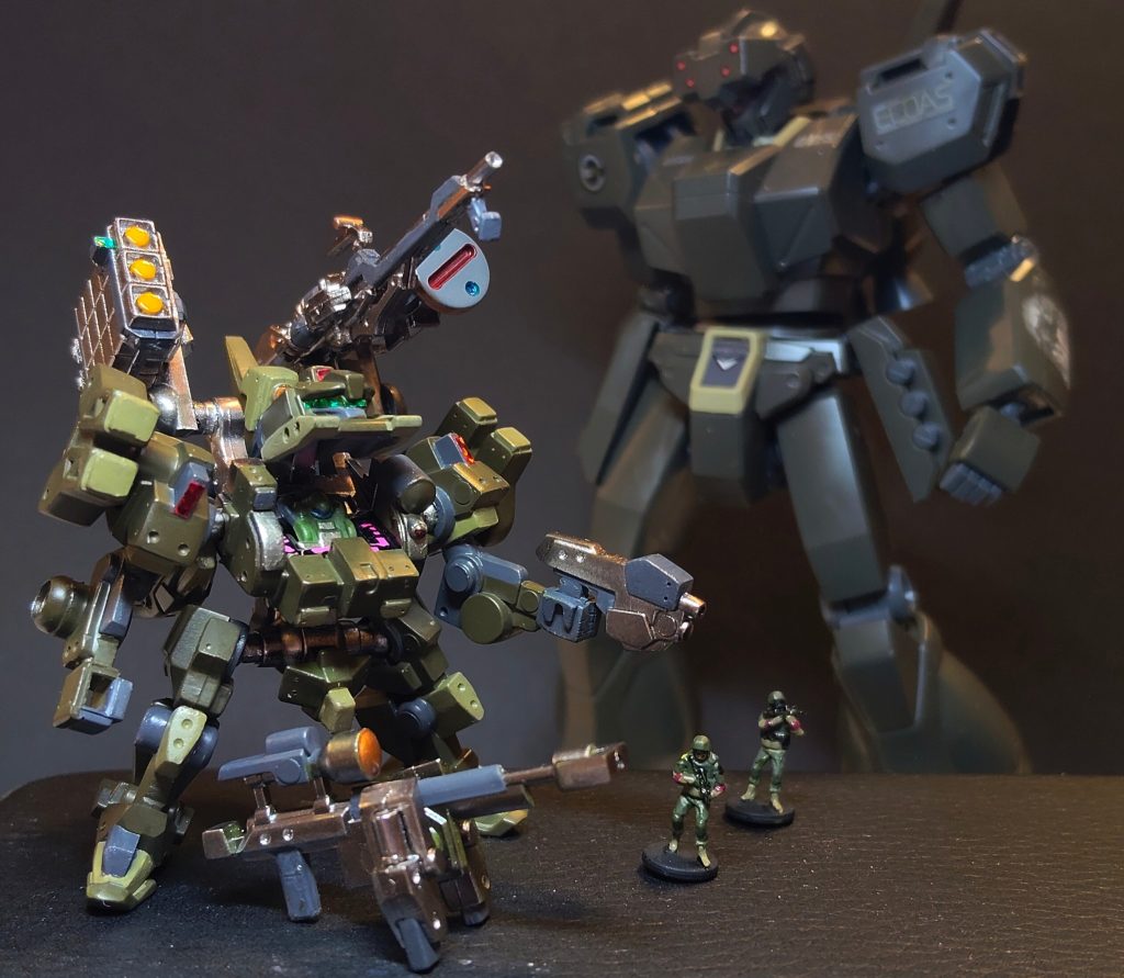 16.&nbsp;&nbsp;&nbsp;&nbsp;ちょうど1/144あたりとの親和性がいいようで、HGUCのエコーズジェガンと、ジオラマ人間と並べるとちょうどよい感じなのがうれしいですね。開発側は狙っていたのか？だとしたらおそるべし・・・。食玩・百均・ガシャポンと、ターゲットは明らかに40年前の”元少年”たちなんでしょうね。